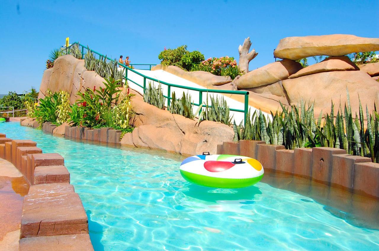 Imperio Romano com um dia de acesso Acqua Park, Splash e Slide Caldas Novas Exterior foto
